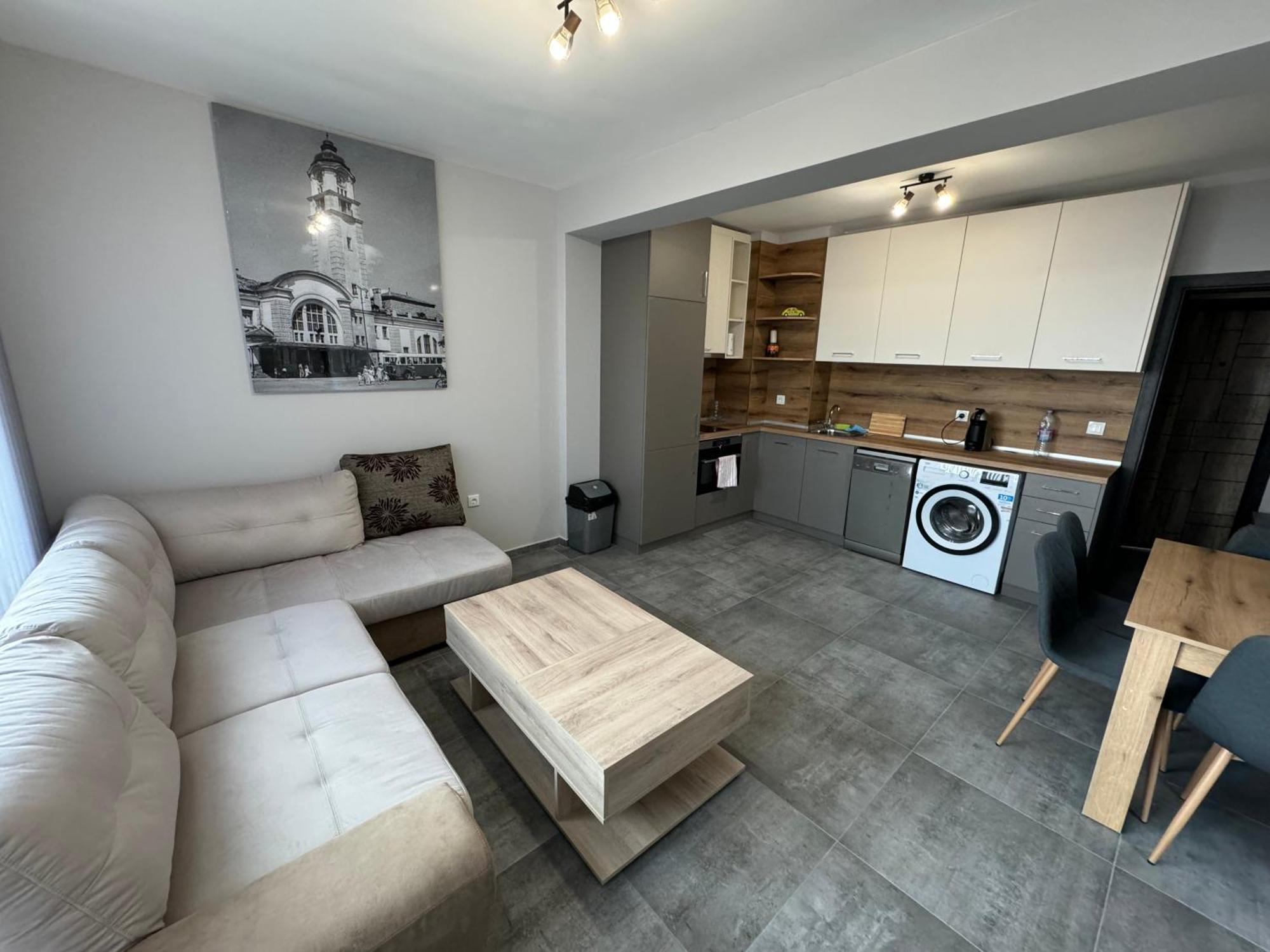 Apartment Buddy Warna